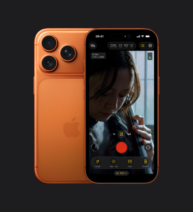 หน้าจอด้านหน้าของ iPhone 17 Pro แสดงคุณสมบัติ ProRes RAW ขณะบันทึกวิดีโอผู้หญิงเล่นเชลโล่