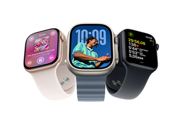 Üç adet Apple Watch aygıtı: Apple Watch Series 11, roze altın rengi, alüminyum kasa, Apple Music, çalma listesi kontrolleri, sağ dış görünüm, Digital Crown, bulut pembesi renk Spor Kordon, gümüş rengi pim mekanizma; Apple Watch Ultra 3, natürel renk, titanyum kasa, kenarlara kadar uzanan ekran, saatin üzerinde duran fotoğraf, sağ dış görünüm, Digital Crown, demir mavisi renk Ocean Kordon, silindirik floroelastomer kauçuk; Apple Watch SE 3, alüminyum kasa, gece yarısı renk, sağ dış görünüm, Digital Crown, gelişmiş Koşu (Dış) antrenmanı ölçümleri